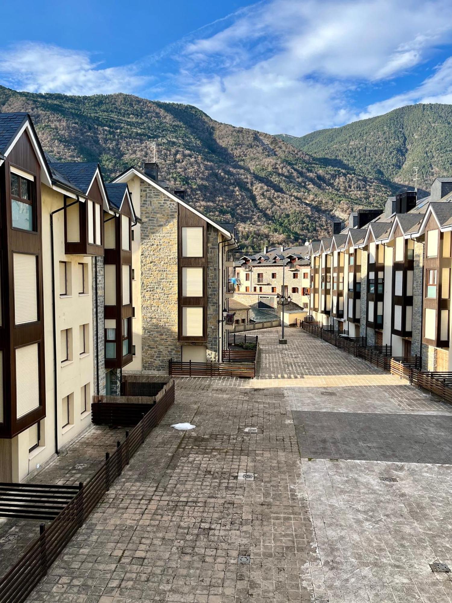 Apartamento Alma De Biescas Kültér fotó